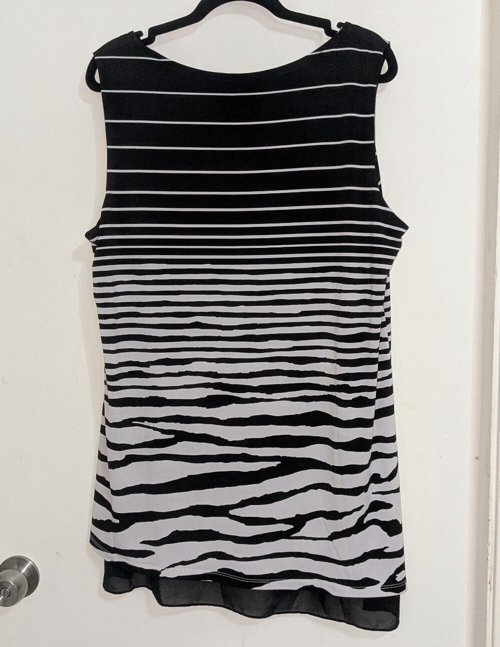 FRANK LYMAN DESIGN - SIZE 16 Zebra-Striped Tunic - Picture 15 of 16